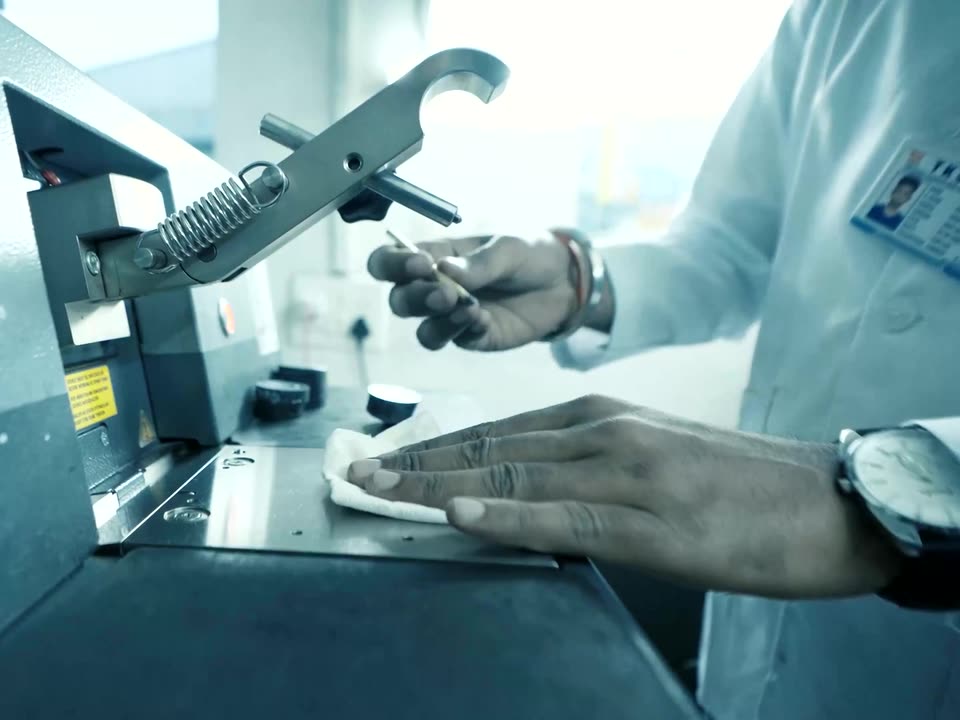 Spectrometer analysis in the TK Steels lab